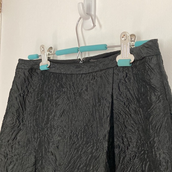 NWT BCBG black midi skirt - Picture 2 of 3